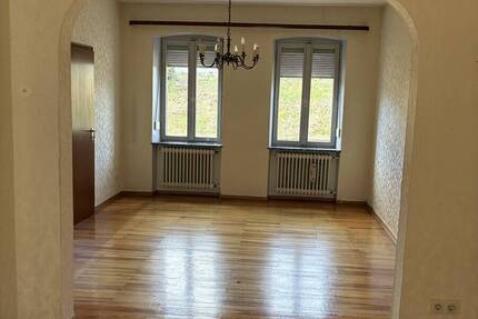 Haus Saarbrücken Dudweiler - 5 Zimmer, 91 m&sup2;, 75.000&euro; | Angebot:26036805