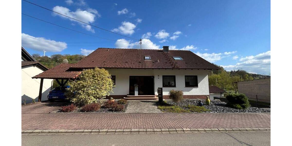 Einfamilienhaus Obernheim-Kirchenarnbach Kirchenarnbach - 7 Zimmer, 220 m&sup2;, 355.000&euro; | Angebot:26188211