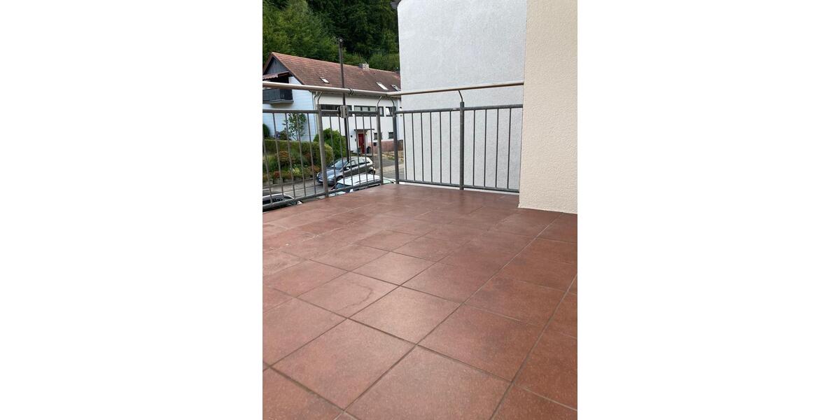 Etagenwohnung Sankt Ingbert - 3 Zimmer, 94 m&sup2;, 1.000&euro; | Angebot:25107138