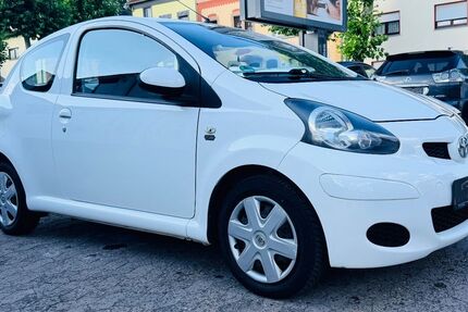 Toyota Aygo (X) 72.000 km 4.500 &euro; Saarbrücken 66115