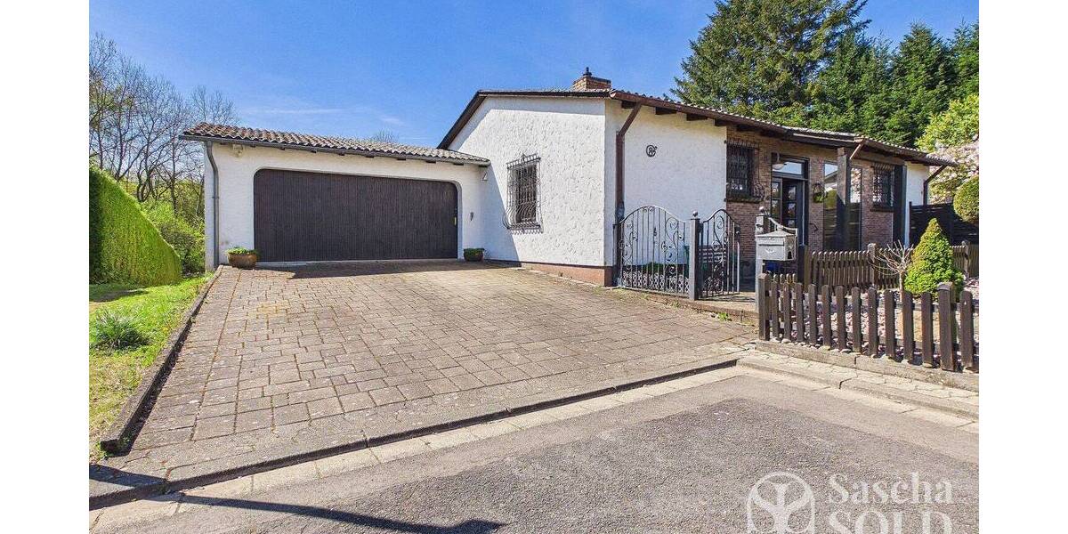 Großzügige Liegenschaft in ruhiger Waldrandlage - Pool, Sauna, Wintergarten, Balkon u. Doppelgarage - Einfamilienhaus Spiesen-Elversberg Elversberg | Angebot:26178654