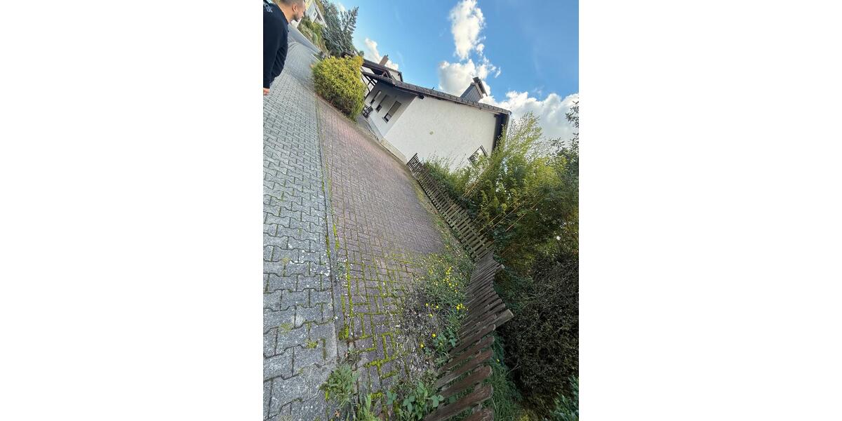 Einfamilienhaus Kusel - 10 Zimmer, 182 m&sup2;, 320.000&euro; | Angebot:26183932