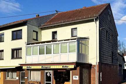 Haus Freisen - 9 Zimmer, 321 m&sup2;, 199.000&euro; | Angebot:24807067