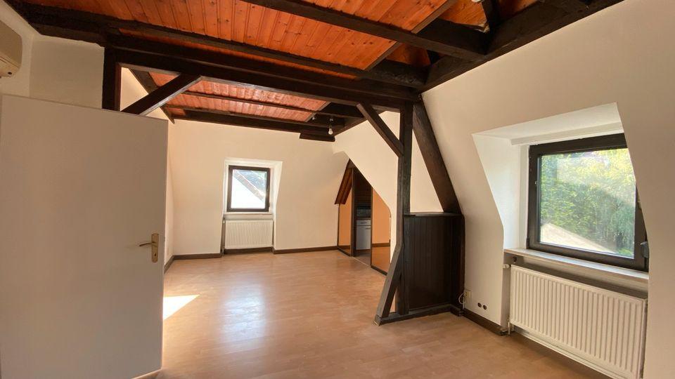 Dachgeschoßwohnung Neunkirchen Heinitz - 3 Zimmer, 90 m&sup2;, 600&euro; | Angebot:25993391