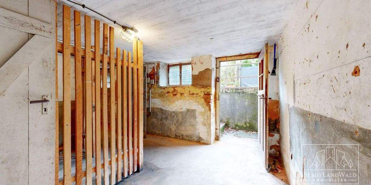 Doppelhaushälfte Pirmasens Niedersimten - 8 Zimmer, 121 m&sup2;, 145.000&euro; | Angebot:25668054