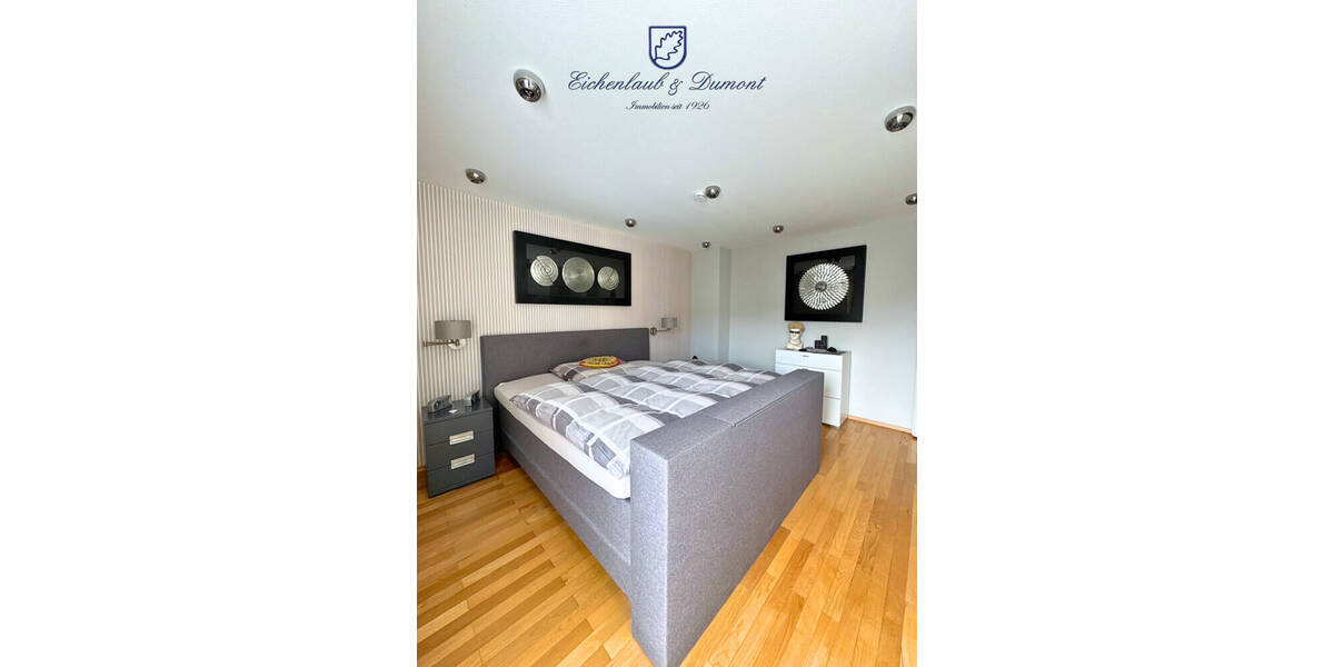 Mehrfamilienhaus, Wohnhaus Saarbrücken / Brebach Brebach-Fechingen - 9 Zimmer, 221 m&sup2;, 469.000&euro; | Angebot:26247471