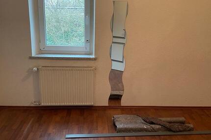 Wohnung Sulzbach (Saar) - 2 Zimmer, 70 m&sup2;, 700&euro; | Angebot:25998931