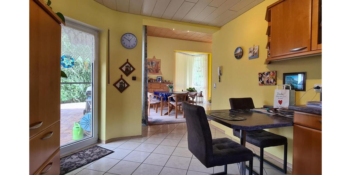 Mediterran gestaltetes Einfamilienhaus in schöner Stadtrandlage - Einfamilienhaus Zweibrücken | Angebot:21312569