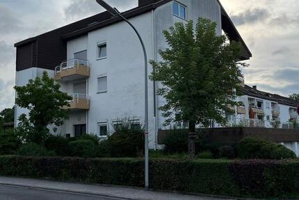 Wohnung Saarbrücken Malstatt - 2.5 Zimmer, 83 m&sup2;, 675&euro; | Angebot:26032047