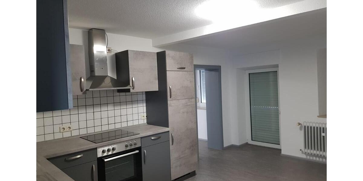 Etagenwohnung Pfeffelbach - 5 Zimmer, 172 m&sup2;, 1.150&euro; | Angebot:26429812