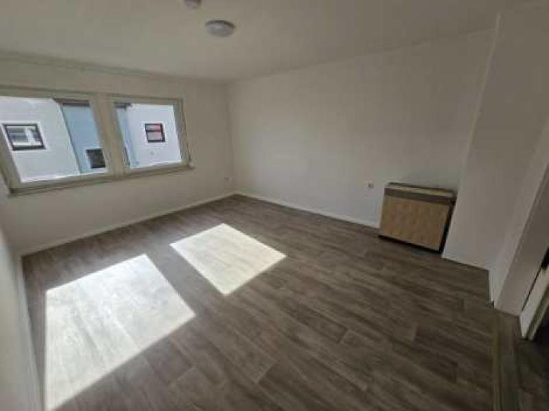 ObjNr:19504 - Modernisiertes Mehrfamilienhaus in zentraler Lage; Gutes Anlageobjekt - Mehrfamilienhaus, Wohnhaus Pirmasens | Angebot:21368072