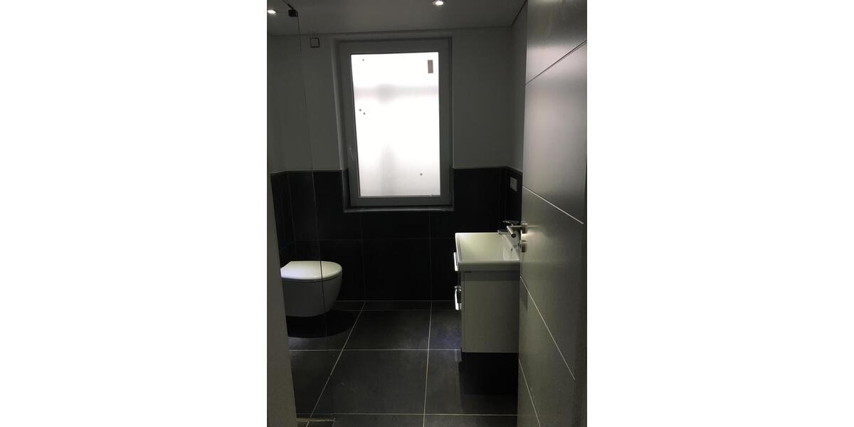 Etagenwohnung Schiffweiler - 3 Zimmer, 93 m&sup2;, 750&euro; | Angebot:25757326