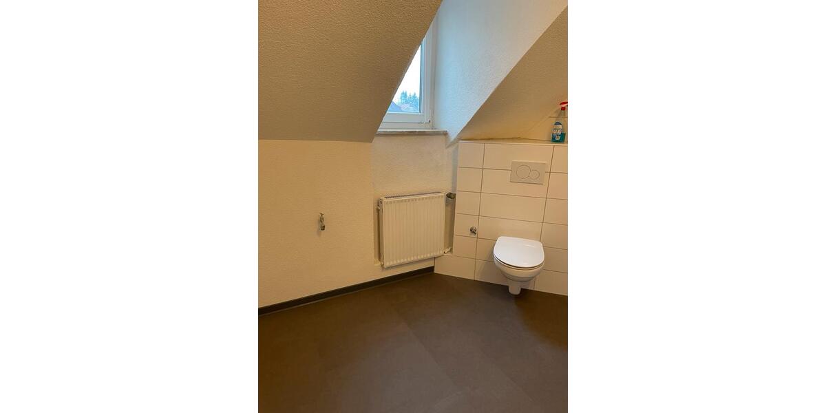 Dachgeschoßwohnung Sulzbach (Saar) - 2 Zimmer, 70 m&sup2;, 700&euro; | Angebot:25998931