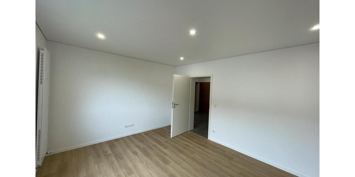 Etagenwohnung Pirmasens Fehrbach - 3 Zimmer, 90 m&sup2;, 820&euro; | Angebot:25973223