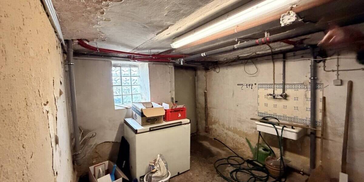 Mehrfamilienhaus, Wohnhaus Schiffweiler - 6 Zimmer, 184 m&sup2;, 265.000&euro; | Angebot:26187887