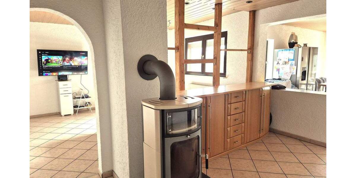 Mehrfamilienhaus, Wohnhaus Hüttigweiler Hüttigweiler - 6 Zimmer, 205 m&sup2;, 248.000&euro; | Angebot:25730740