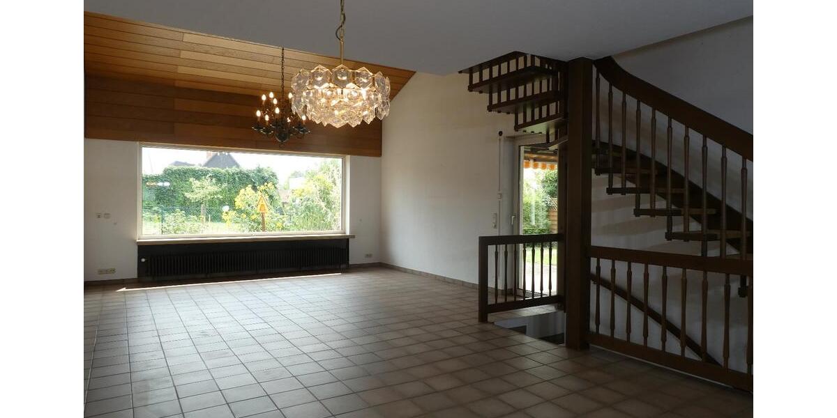 Reihenhaus Saarbrücken Brebach-Fechingen - 6 Zimmer, 195 m&sup2;, 348.000&euro; | Angebot:27166522