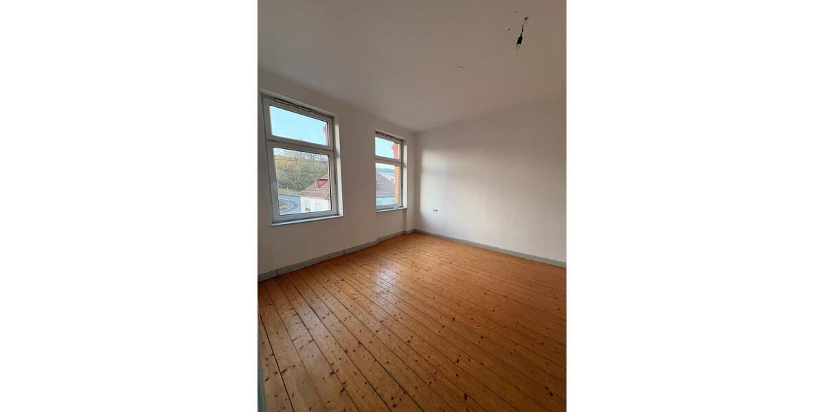 Etagenwohnung Neunkirchen - 3 Zimmer, 90 m&sup2;, 550&euro; | Angebot:25879533