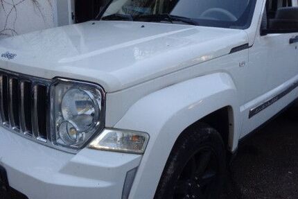 Jeep Cherokee 209.736 km 3.490 &euro; Saarbrücken 66119