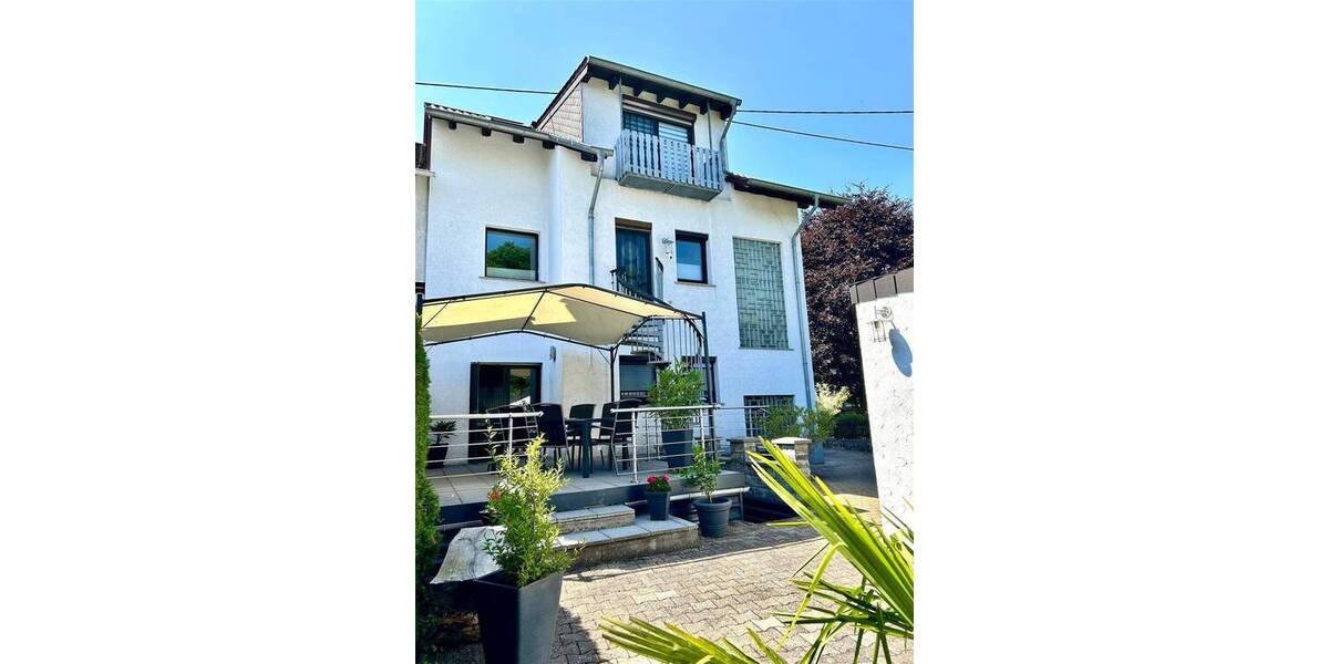 Mehrfamilienhaus, Wohnhaus Illingen Hüttigweiler - 5 Zimmer, 174 m&sup2;, 325.000&euro; | Angebot:25701155