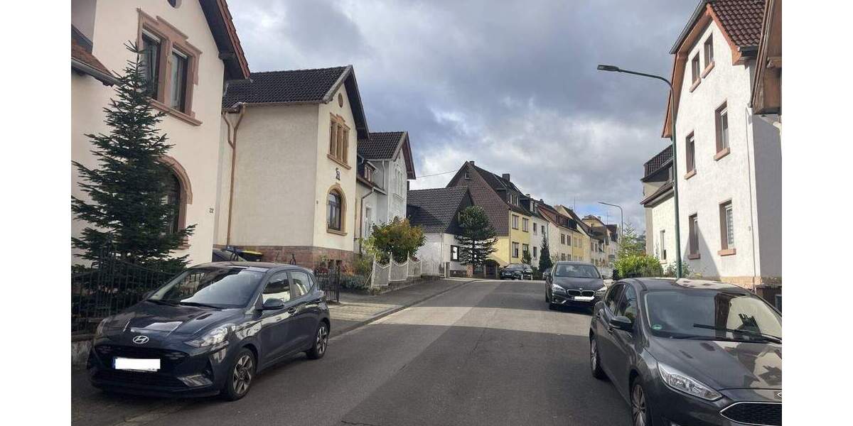 Doppelhaushälfte Neunkirchen Innenstadt - 5 Zimmer, 110 m&sup2;, 119.000&euro; | Angebot:25729710