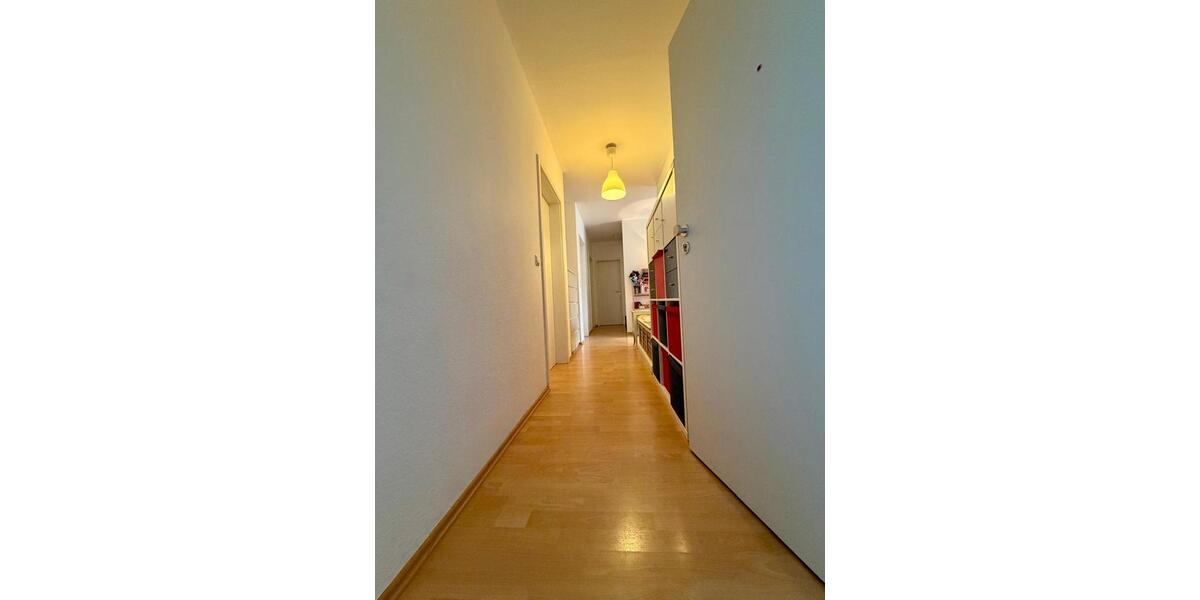 Etagenwohnung Saarbrücken Kieselhumes - 3 Zimmer, 89 m&sup2;, 979&euro; | Angebot:25382375