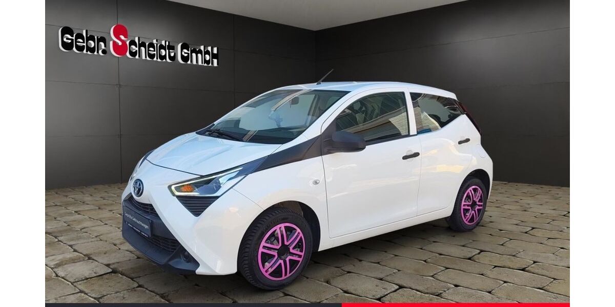Toyota Aygo (X) 61.038 km 10.280 &euro; Schiffweiler 66578