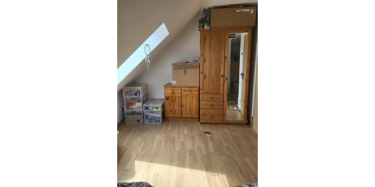 Dachgeschoßwohnung Neunkirchen - 3 Zimmer, 70 m&sup2;, 700&euro; | Angebot:25659592