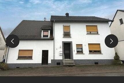 Haus Sankt Wendel - 10 Zimmer, 200 m&sup2;, 155.000&euro; | Angebot:26035535