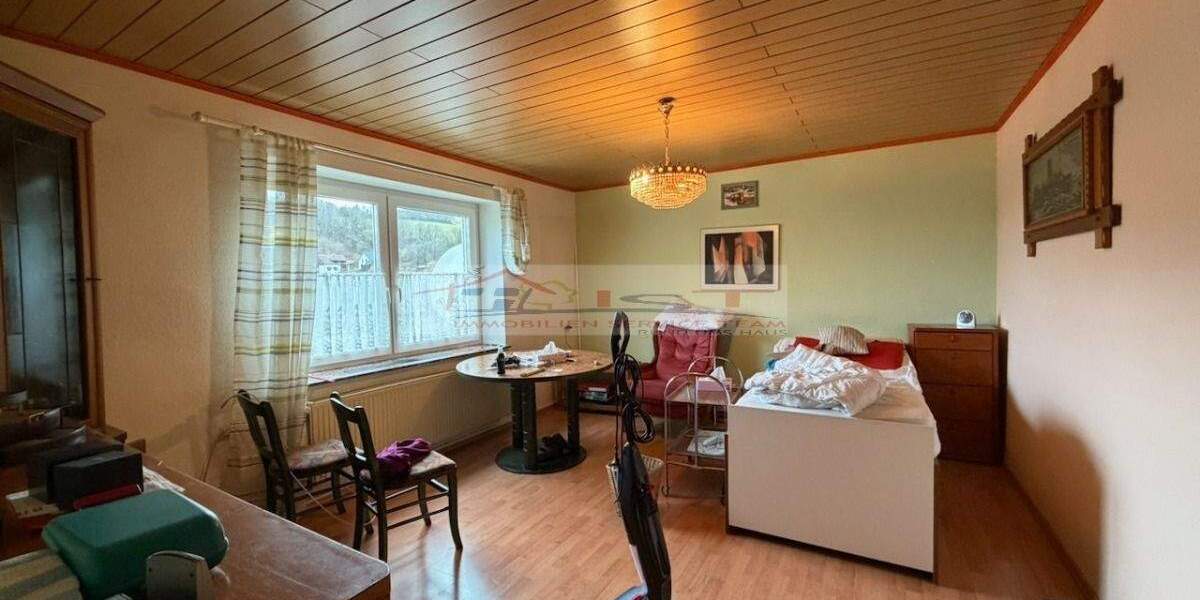 Einfamilienhaus Ruthweiler - 5 Zimmer, 130 m&sup2;, 140.000&euro; | Angebot:25732297