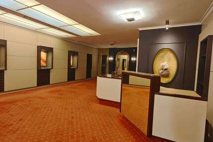 Gewerbeobjekt Homburg - 1.600&euro; | Angebot:25730461