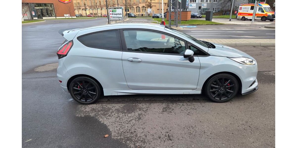Ford Fiesta 88.300 km 13.000 &euro; Ensheim 66131