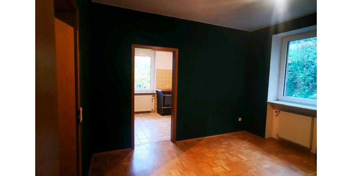 Etagenwohnung Saarbrücken Eschberg - 4 Zimmer, 100 m&sup2;, 900&euro; | Angebot:25177222