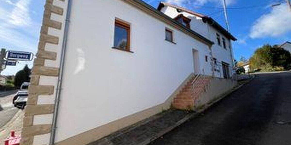 Etagenwohnung Saarbrücken Brebach-Fechingen - 4 Zimmer, 70 m&sup2;, 129.000&euro; | Angebot:26343959