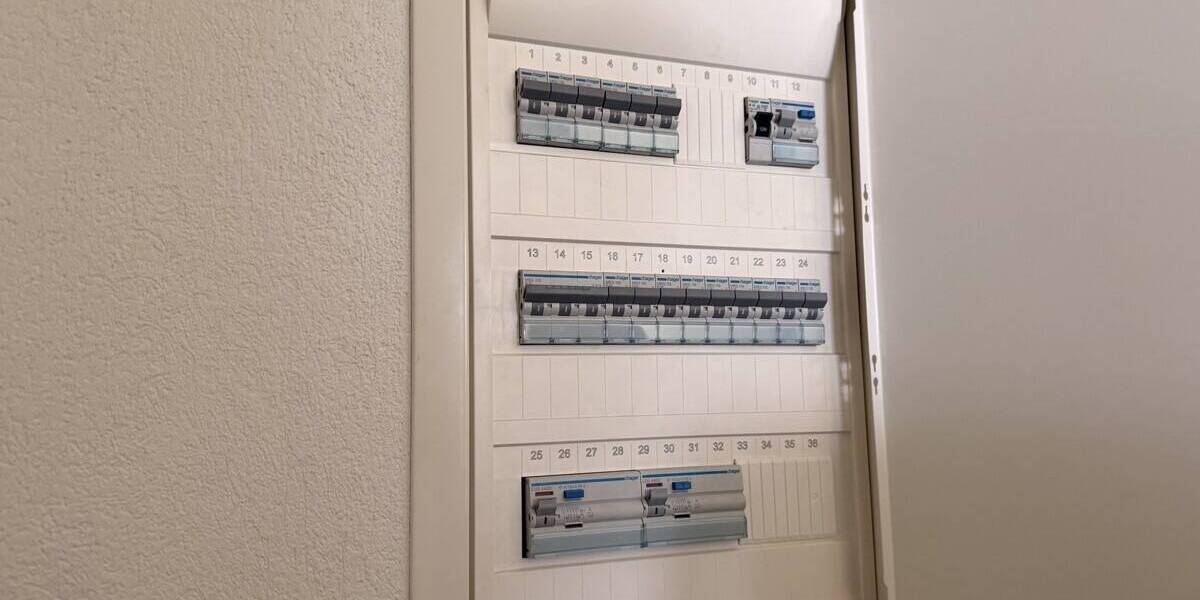 Mehrfamilienhaus, Wohnhaus Schiffweiler - 6 Zimmer, 184 m&sup2;, 265.000&euro; | Angebot:26187887