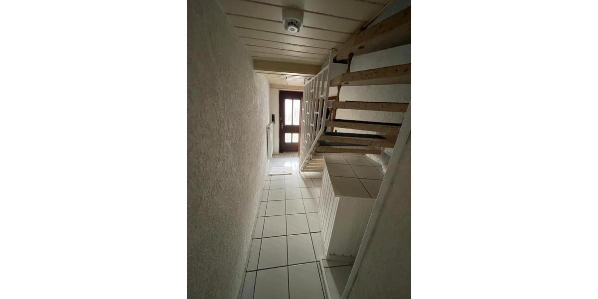 Etagenwohnung Oberthal - 4 Zimmer, 97 m&sup2;, 800&euro; | Angebot:25992313