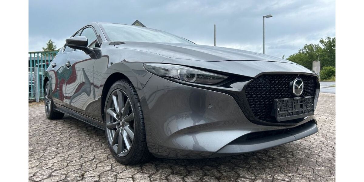 Mazda 3 45.000 km 19.990 &euro; Saarbrücken 66117