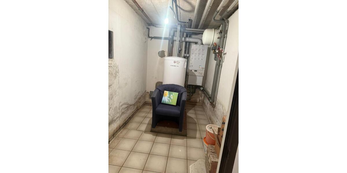 Doppelhaushälfte Kirkel - 10 Zimmer, 230 m&sup2;, 340.000&euro; | Angebot:24868755