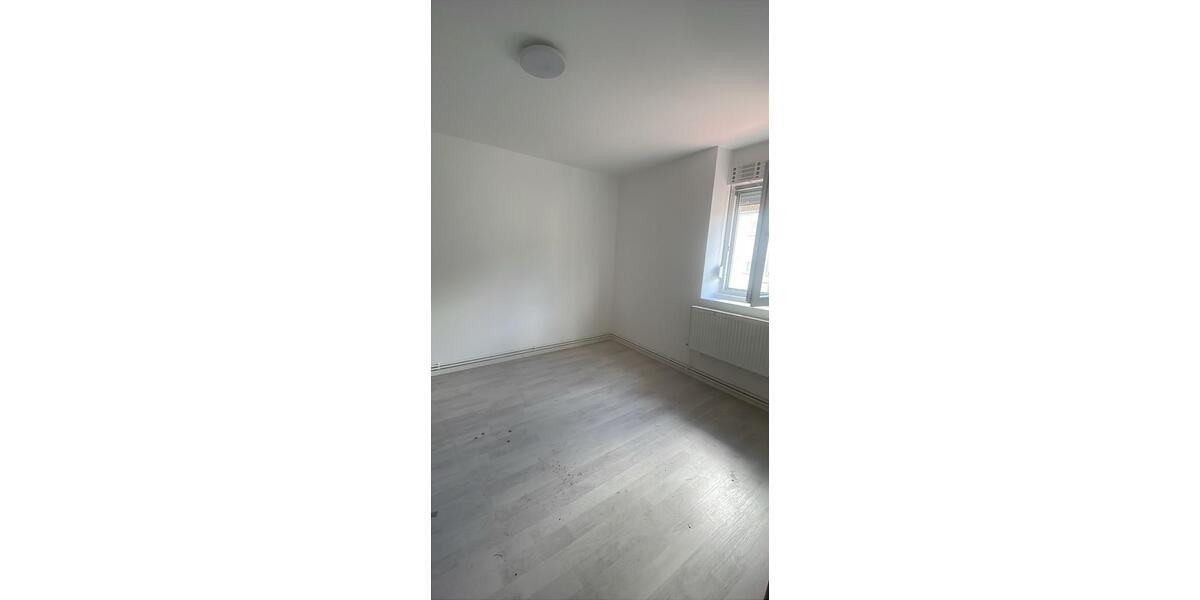 Etagenwohnung Homburg - 3 Zimmer, 75 m&sup2;, 1.350&euro; | Angebot:26693698