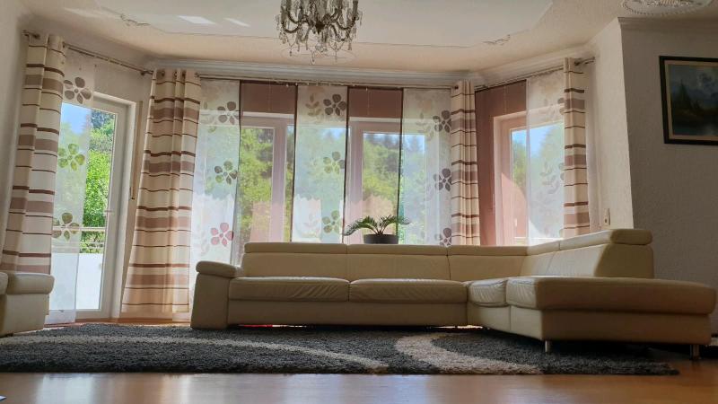 ObjNr:18787 - Hochmoderne repräsentatives Objekt am Waldrand - Zweifamilienhaus Dellfeld | Angebot:15064611