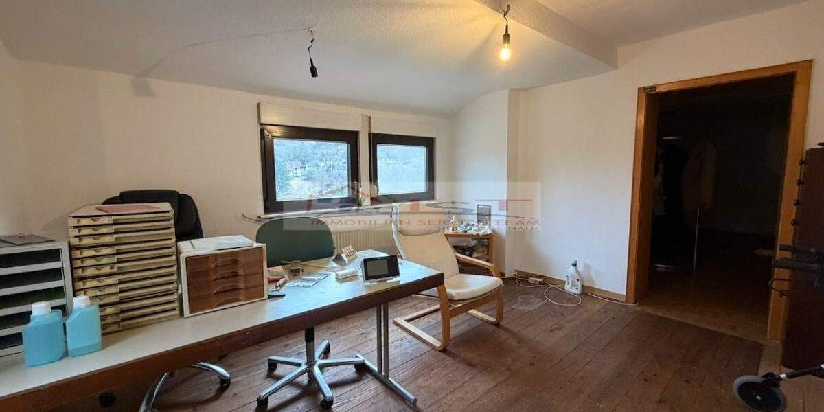 Einfamilienhaus Ruthweiler - 5 Zimmer, 130 m&sup2;, 140.000&euro; | Angebot:25732297