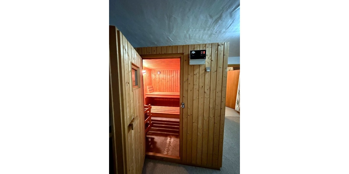 - REDUZIERT- Liebhaber aufgepasst: Modernisierter Wohlfühl-Bungalow mit Sauna in Weilerbachs Toplage - Einfamilienhaus Weilerbach | Angebot:24408681