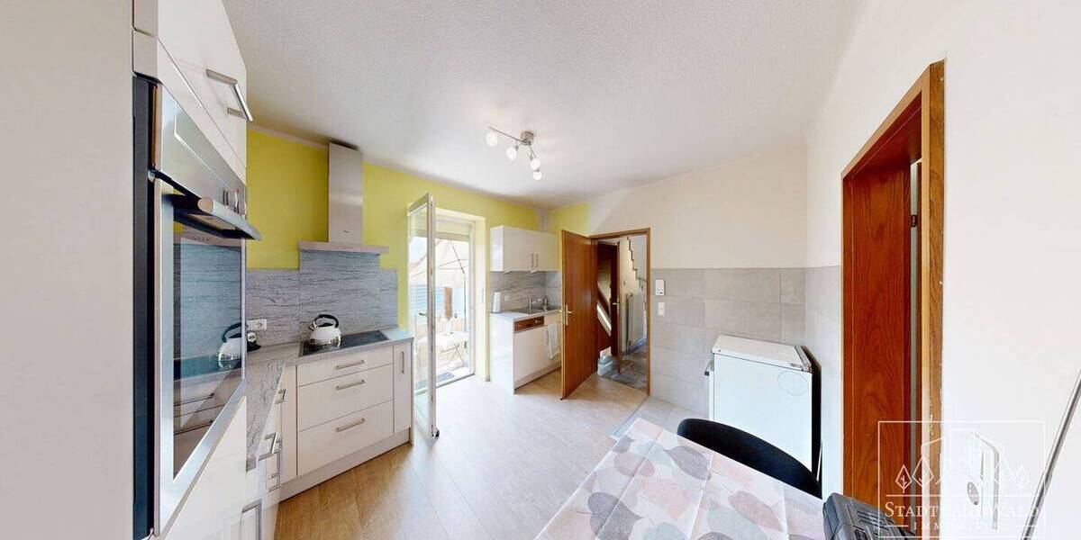 Mehrfamilienhaus, Wohnhaus Clausen - 6 Zimmer, 164 m&sup2;, 259.000&euro; | Angebot:26891784