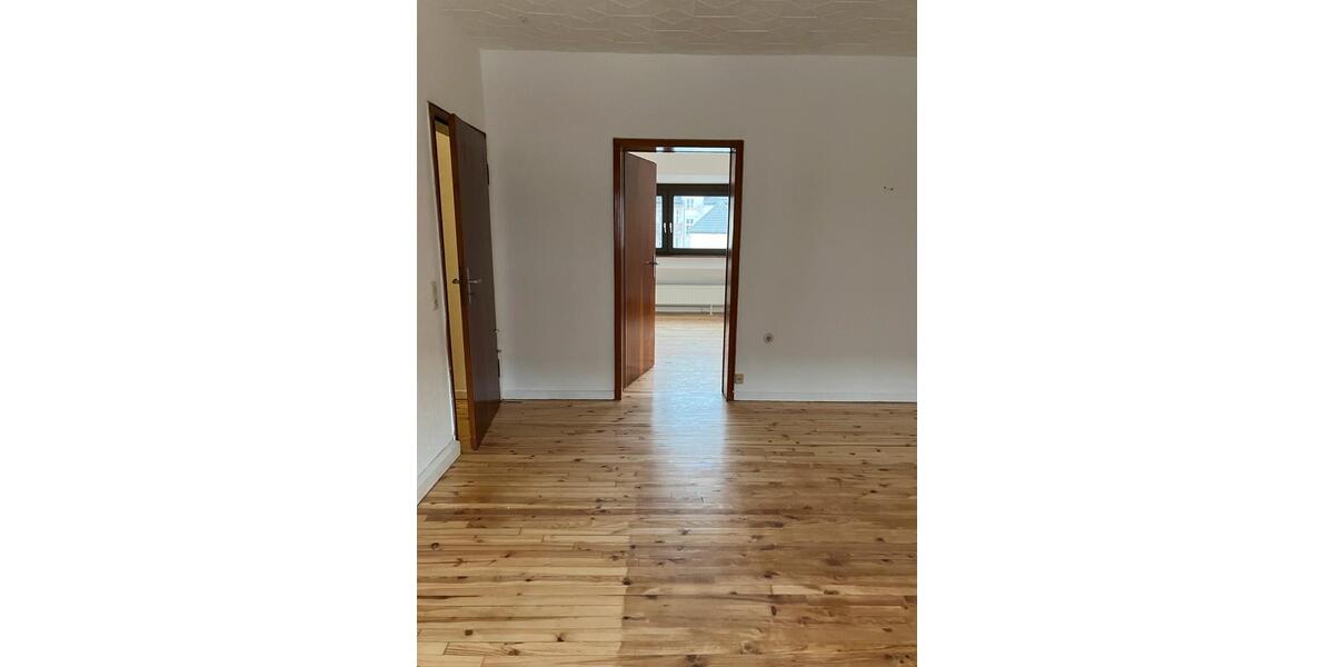 Dachgeschoßwohnung Saarbrücken Malstatt - 3 Zimmer, 69 m&sup2;, 650&euro; | Angebot:25171347