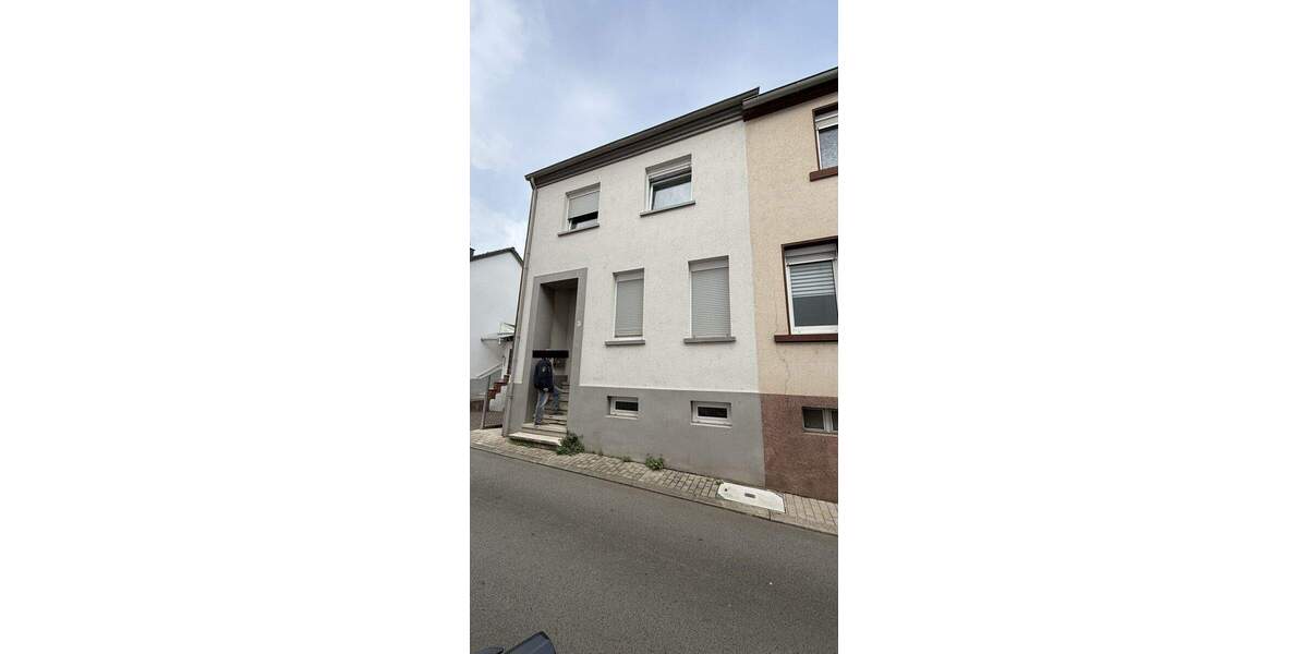 Reihenendhaus Saarbrücken / Sankt Arnual St Arnual - 7 Zimmer, 150 m&sup2;, 170.000&euro; | Angebot:25748871