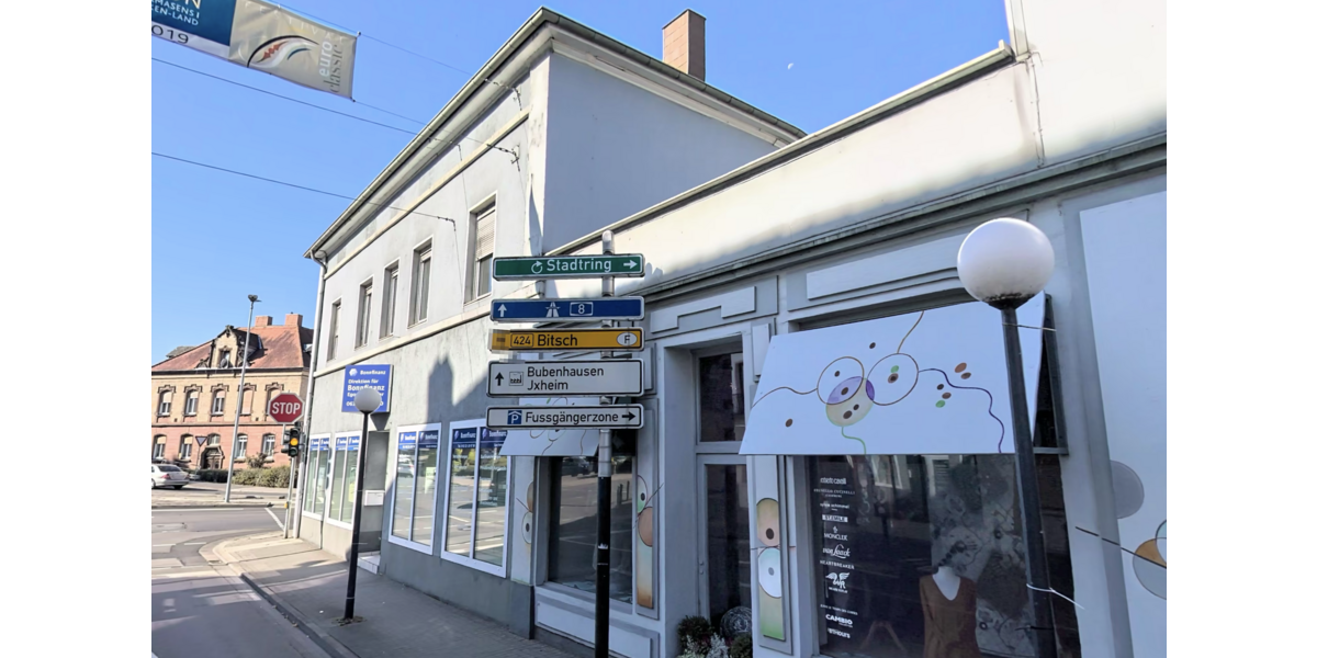 Einfamilienhaus Zweibrücken - 13 Zimmer, 526 m&sup2;, 290.000&euro; | Angebot:24721153