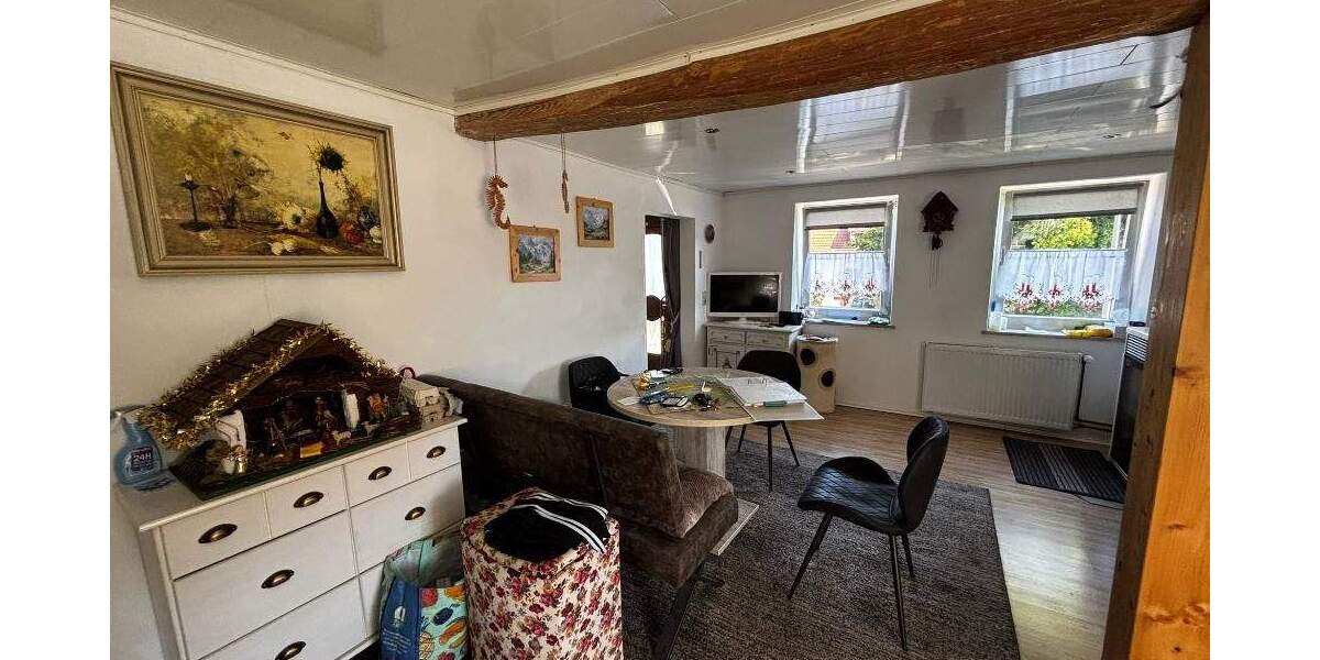 Mehrfamilienhaus, Wohnhaus Schmitshausen - 3 Zimmer, 80 m&sup2;, 139.000&euro; | Angebot:25706013