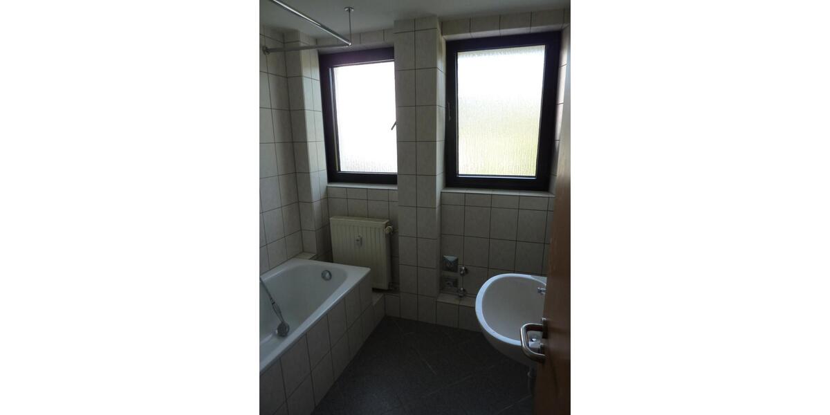 Etagenwohnung Kirkel - 4.5 Zimmer, 117 m&sup2;, 1.075&euro; | Angebot:26039181