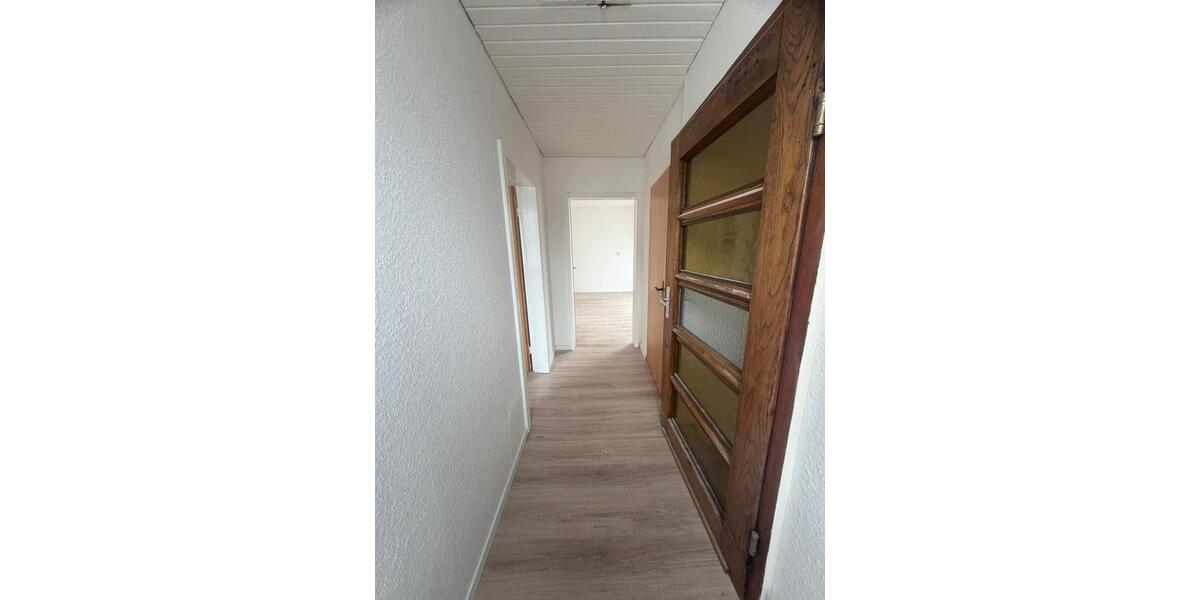 Dachgeschoßwohnung Sankt Ingbert - 2 Zimmer, 33 m&sup2;, 480&euro; | Angebot:25614189