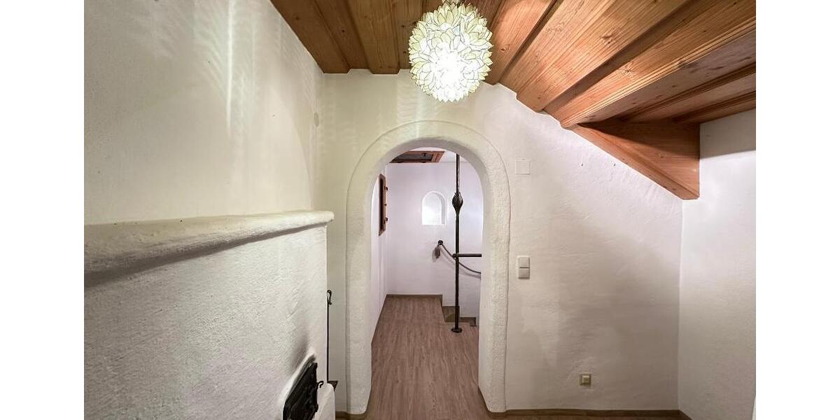 Dachgeschoßwohnung Pirmasens Niedersimten - 3 Zimmer, 102 m&sup2;, 750&euro; | Angebot:25148582